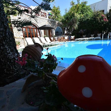 Philoxenia Hotel & Studios Perissa  Bagian luar foto