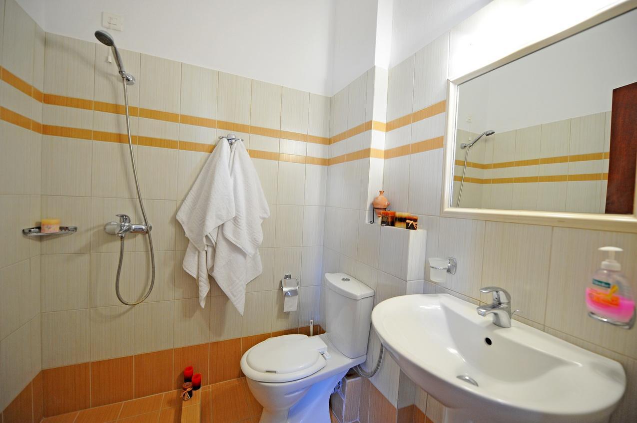 Philoxenia Hotel & Studios Perissa  Bagian luar foto