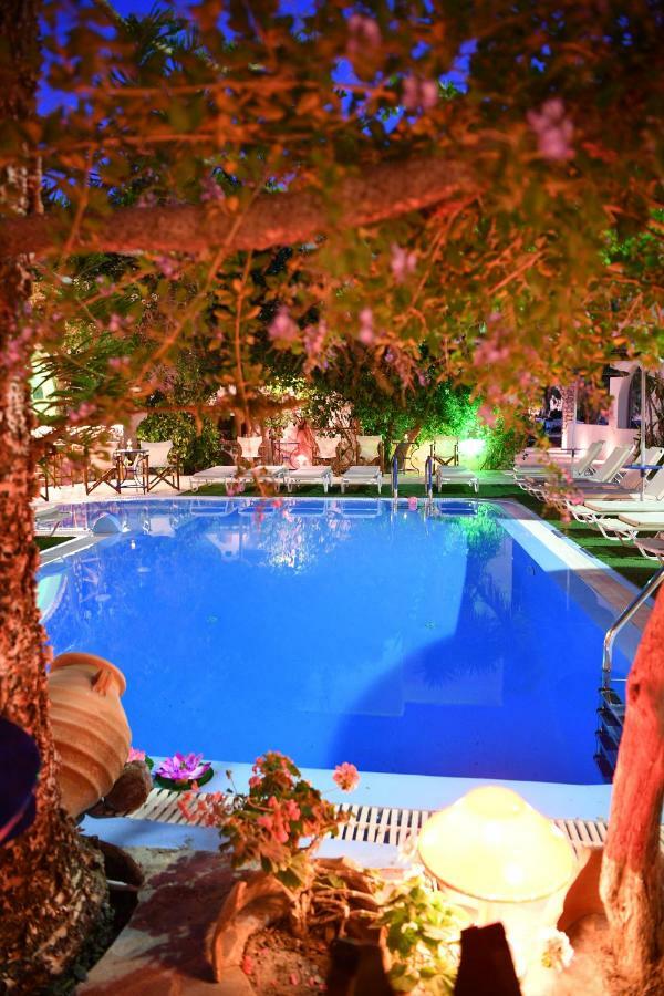 Philoxenia Hotel & Studios Perissa  Bagian luar foto